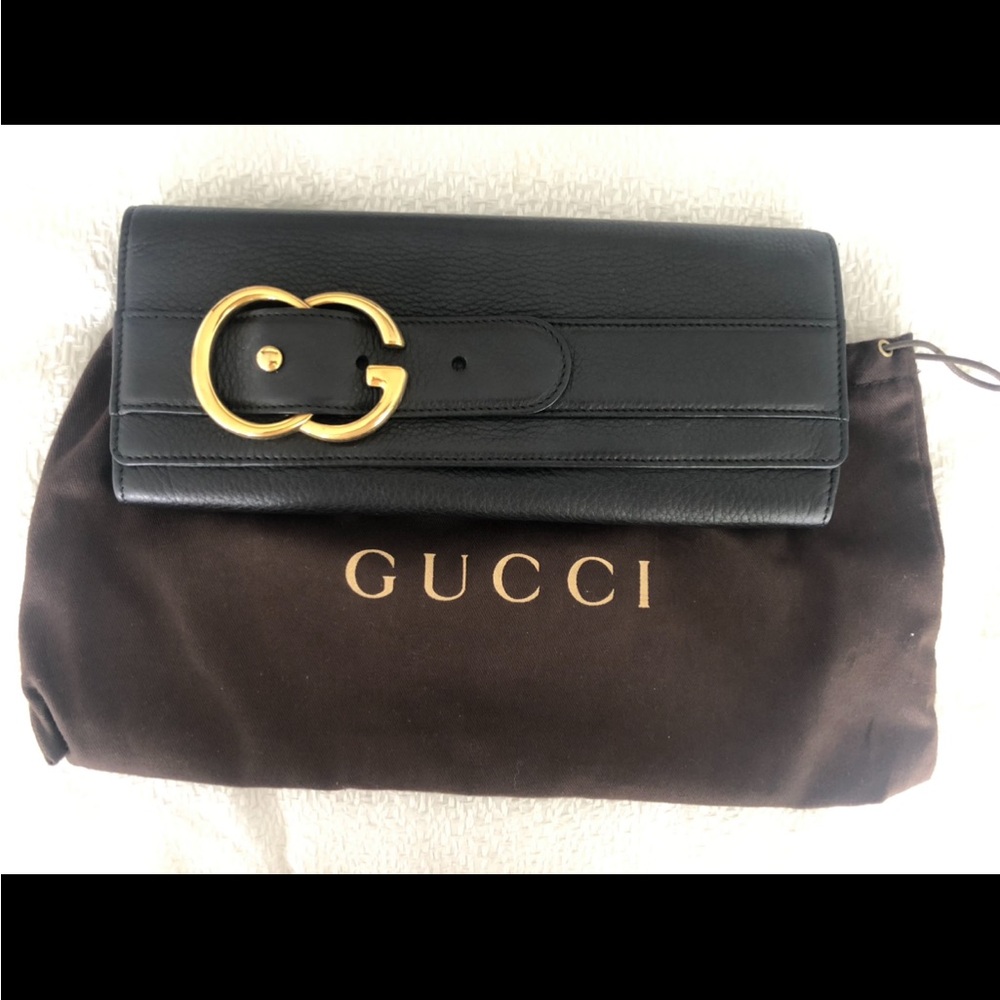 Gucci Black Leather Clutch with Gold Accent - Picture 3 of 9